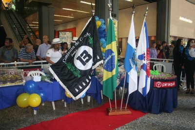 Edifício Central e Dia do Abraço-6